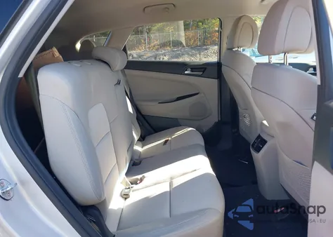 2017 Hyundai Tucson Sport z USA, uszkodzony, nr VIN KM8J3CA2XHU391669